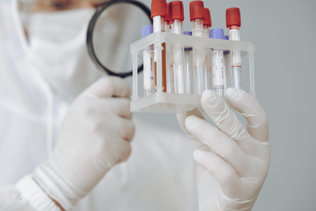 Test tubes holder for blood investigation such as ESR